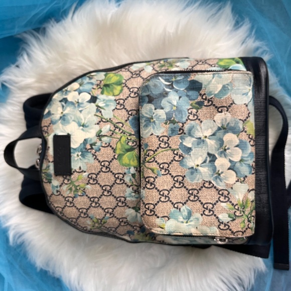 Gucci Bookbag - Picture 4 of 14